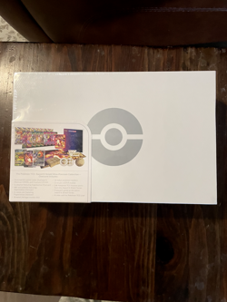 Pokemon TCG Sword and Shield Ultra Premium Collection Charizard Box SEALED 820650871115 - Image 2