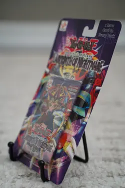2002 Yugioh LON 1st Edition Labyrinth of Nightmare Blister Pack Sealed TCG - Image 3