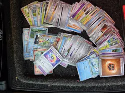 1000 Pokemon Cards Bulk Lot + FOILS | Includes Common/Uncommon/Rare/ IRs - Image 1