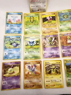 Vintage 99 Gold, Silver, To A New World & 2000 Crossing The Ruins Pokemon Lot 13 - Image 3