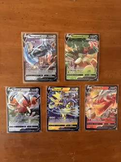Lot of 5 Rapid Strike Pokemon V Cards NM - Image 1