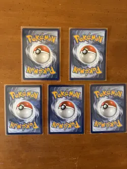 Lot of 5 Rapid Strike Pokemon V Cards NM - Image 2