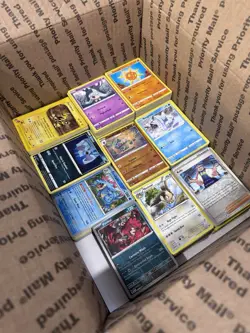 🔥 17lbs 4200+ UNSEARCHED Pokemon Bulk Lot! Some Holos & Vintage Cards LP/NM ✨ - Image 4