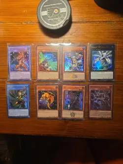 Yu-Gi-Oh 8 Card Hoilfoil Lot!💥 - Image 1