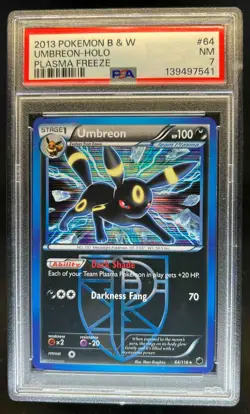 2013 Pokemon Black & White Plasma Freeze Umbreon Reverse Holo #64/116 PSA 7 - Image 1