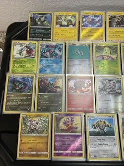 (30) Pokemon Cards Lot WOTC Vtg Holo STAMPED REVERSE Regigigas Reshiram Zygarde - Image 2