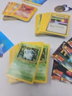 Lot Of 1st EditionU Roughly 180 Pokemon Cards Common And Uncommon LP And Misc. - Image 4