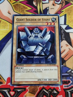 Giant Soldier of Stone lcyw-en007 1st Edition (NM) Common Yu-Gi-Oh! - Image 1