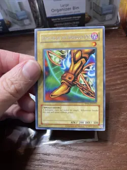 Retro Pack (2020 Date Reprint) #RP01-EN017 Right Leg of the Forbidden One - Image 2