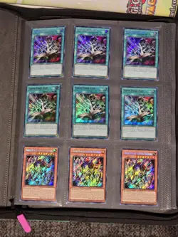 Blue eyed toon dragon yugioh Core lot, 69 cards, Binder and Playmat - Image 2