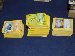 Pokemon VINTAGE Collection over 550 pokemon with some 1st editions - Image 1