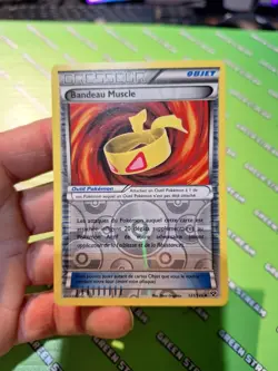 Muscle Band 121/146 - XY Base Set - French Pokemon Card NM Reverse Holo - Image 1