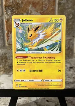 Pokemon TCG ~ Jolteon Cosmos Holo Promo Rare (SWSH: Vivid Voltage 47/185) NIM - Image 2