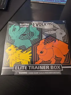 Pokemon TCG: Sword & Shield-Evolving Skies Elite Trainer Box Factory Sealed 820650808944 - Image 3