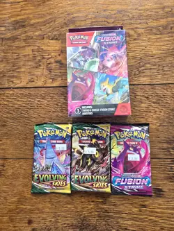 Pokemon Sealed Pack Lot 2 Packs Evolving Skies 4 Packs Fusion Strike - Image 1