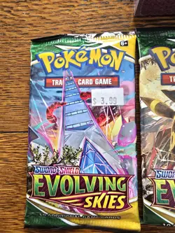 Pokemon Sealed Pack Lot 2 Packs Evolving Skies 4 Packs Fusion Strike - Image 3