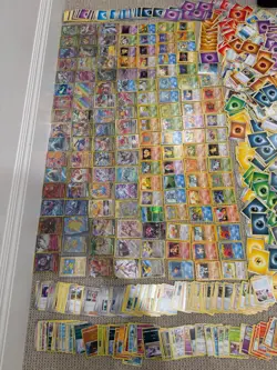 Pokemon cards bulk lot 1000+ comes with binder - Image 3
