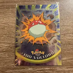 Voltorb Holo #100 Pokemon Topps 1999/2000 TV Animation Blue Logo Series 1 LP - Image 1