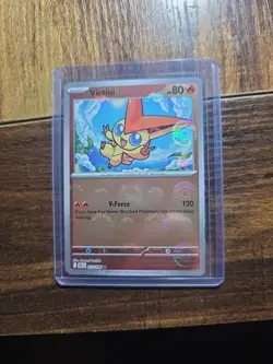 Victini (Master Ball Pattern) 012/086 Pokemon TCG Sv: Black Bolt Holo - NM - Image 1