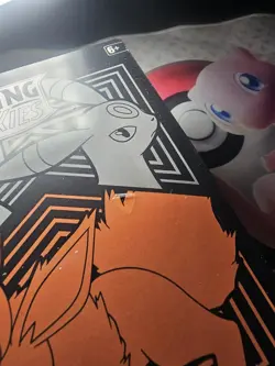 Pokemon Evolving Skies Elite Trainer Box ETB - Image 5