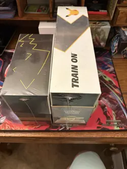 Pokemon TCG: Celebrations Ultra-Premium Collection Box & ETB Factory Sealed🔥 - Image 4