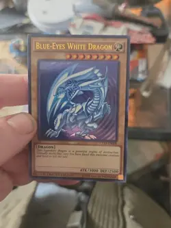 Yugioh Blue Eyes White Dragon CT13-EN008 Ultra (LP) - Image 1