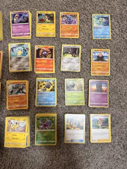 Pokemon TCG Mixed Card Lot Regular/ Holo/Reverse Holo. NO ENERGY CARDS - Image 4