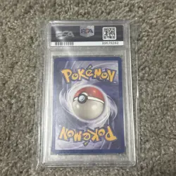 2000 PSA 8 Pokemon Here Comes Team Rocket non holo - Image 2