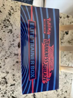 POKEMON TCG - DARKNESS ABLAZE ELITE TRAINER BOX ETB - BRAND NEW AND SEALED - Image 2