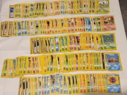 ~834-Count Pokemon TCG English Vintage Collection (Uncommon and Common) - Image 4