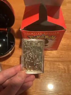 Pokemon Charizard Limited Edition 23K Gold-Plated Trading Card Burger King 1999 - Image 2