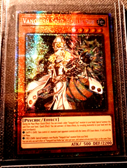 YUGIOH VANQUISH SOUL HOLLIE SUE STARLIGHT ULTRA RARE ATK/ 500 DEF / 2200 - Image 3