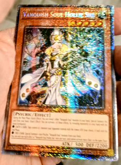 YUGIOH VANQUISH SOUL HOLLIE SUE STARLIGHT ULTRA RARE ATK/ 500 DEF / 2200 - Image 4