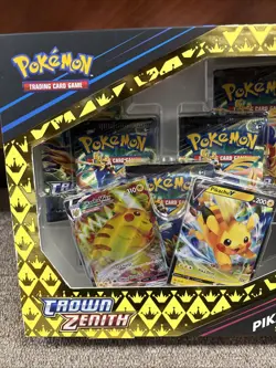 Pokemon crown zenith pikachu Vmax special collection Box New Sealed 5 packs - Image 2