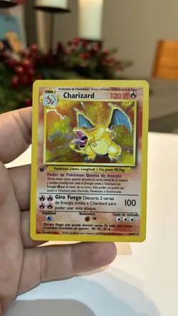 Charizard 4/102 Holo Rare 1999 Pokemon Base Set 1st Edition Authentic Spanish - Image 1