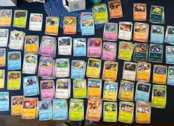 Pokemon Bulk Lot: 200 Cards! 45 HOLOS / REV HOLO GUARANTEED- NEAR MINT No Energy - Image 3