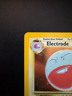 1999 Pokemon Electrode Jungle 2/64 Holo Unlimited Holo Rare LP - Image 4