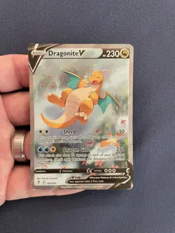 2021 RAW Pokemon TCG -Dragonite V (Alt Full Art) 192/203 SWSH07: Evolving Skies - Image 1