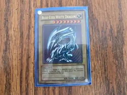Yugioh Blue-Eyes White Dragon 1996 Yu-Gi-Oh! SDK-001 - Image 2