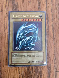 Yugioh Blue-Eyes White Dragon 1996 Yu-Gi-Oh! SDK-001 - Image 3