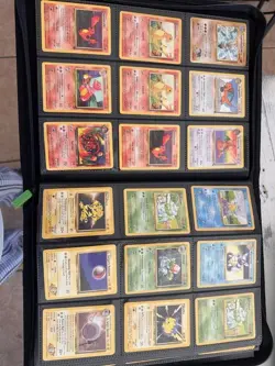 Vintage Pokemon WOTC Lot - Base Charizard Ancient Mew 25+ Holos 300+ Cards - Image 3