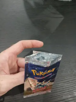 Pokemon Sealed Neo Discovery Booster Pack Umbreon Art - EMPTY - Image 2