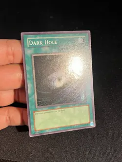 Yugioh Dark Hole LOB-052 Super Rare Original Print NM Magic Spelling - Image 2