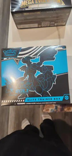 Pokemon TCG Scarlet & Violet Black Bolt Elite Trainer Box ETB Factory Sealed - Image 1