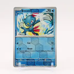 Sneasel - 013/064 Shrouded Fable REVERSE HOLO Pokemon - NM/MINT - Image 1