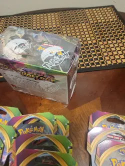 Pokemon Sword And Shield Vivid Voltage Booster Box And 36 Sleeved Packs - Image 5