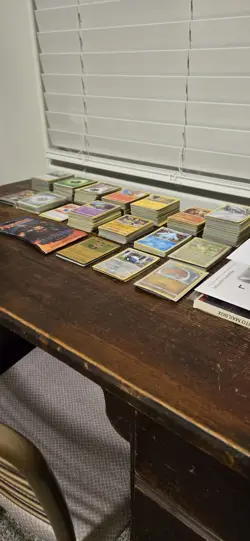 POKEMON Mixed Lot, 1,300+, 2015-2022, Holo,basic,trainer,stage 1&2,FREE items. - Image 1