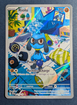 Pokemon TCG - Riolu #215/198 - Scarlet & Violet - Illustration Rare Near Mint! - Image 1