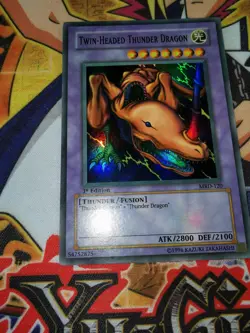 Twin-Headed Thunder Dragon mrd-120 *MISPRINT - FADED* 1st Ed (LP) Super Yu-Gi-Oh - Image 5