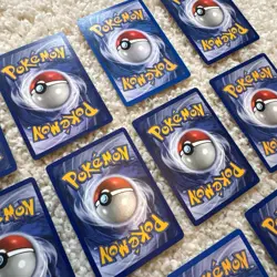 Pokemon Cards Lot Of 31 Fossil Set Mixed Lot 2 Holos - Image 4